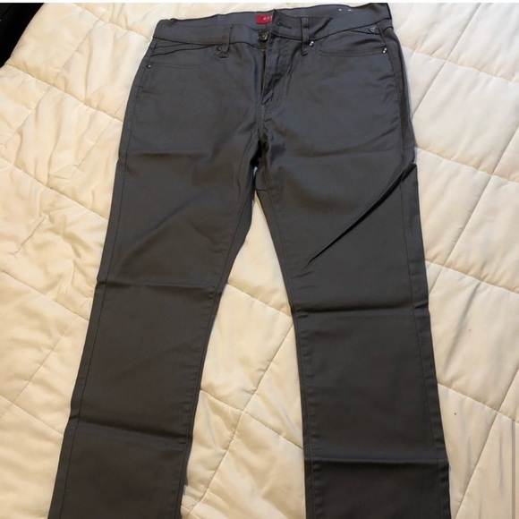 Guess Harlem Slim-Fit Jeans W2. - Picture 4 of 8